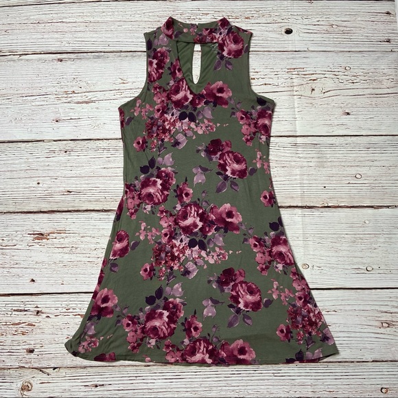 Francesca’s Alya River Floral Fit and Flare Halter Mini Dress in Dark Olive Sz M - Picture 3 of 16